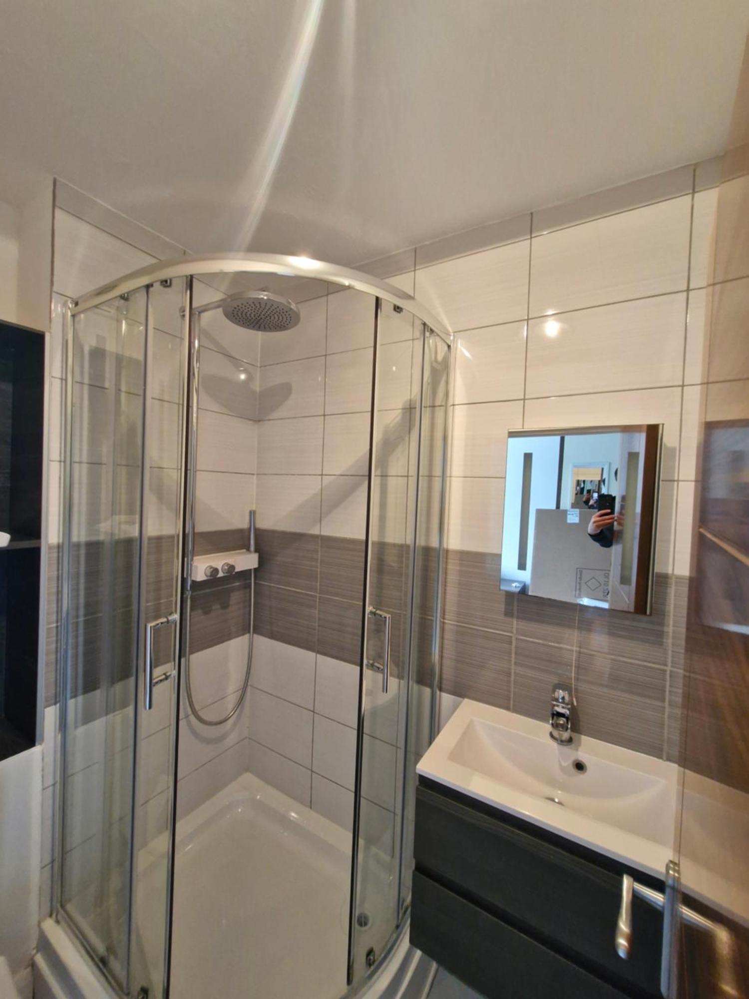 Bright Spacious Airy 2 Bed Flat 伊灵 外观 照片